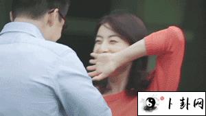 巨蟹迷弟恋上跳水女王12.gif